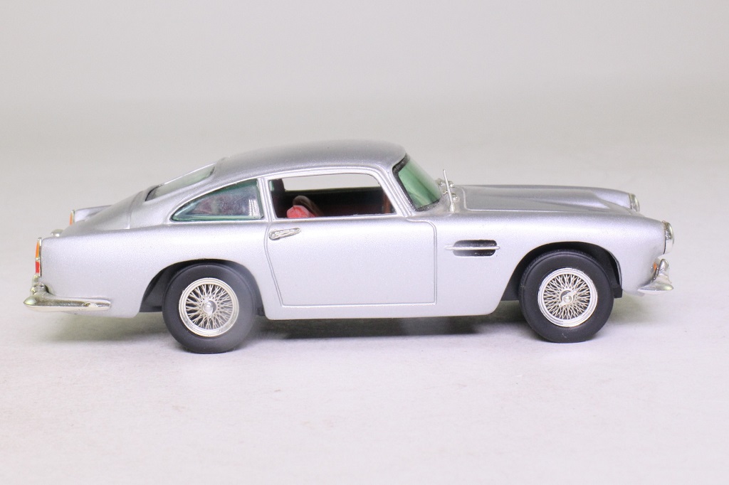 Matchbox Collectibles DYB06; 1962 Aston Martin DB4